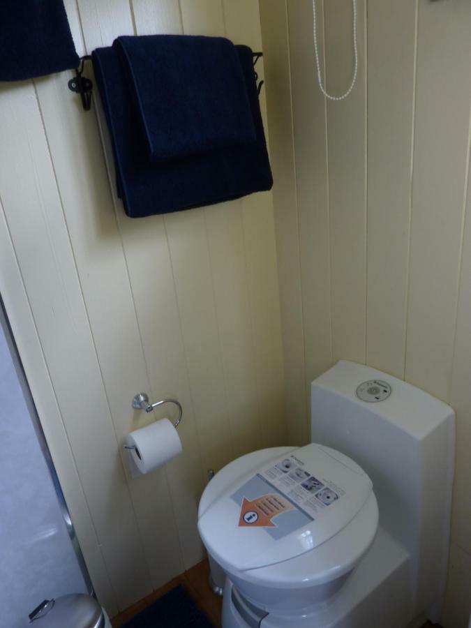 The Buteland Stop Rosie Off Grid Shepherds Hut Bellingham Exteriér fotografie